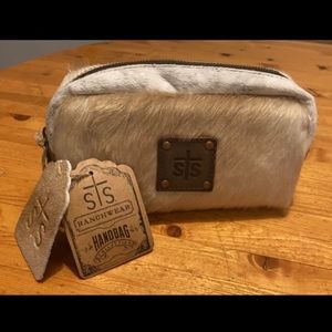 STS Ranchwear Cowhide Bag
